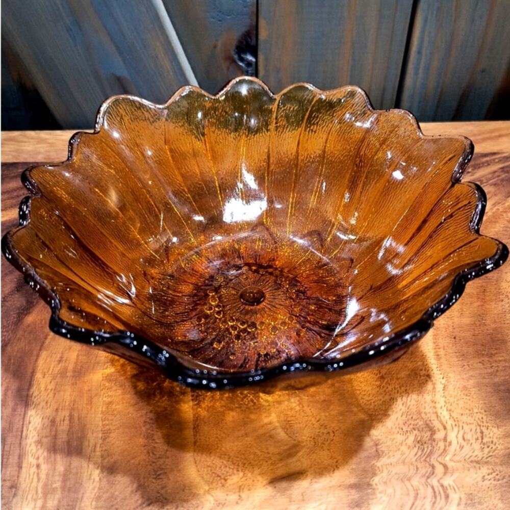 607. Vintage Amber Sunflower Bowl